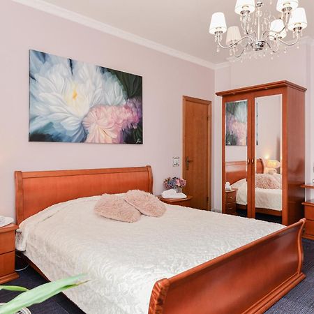 Hotel Jugend With Self Check-In Liepaja Exterior photo