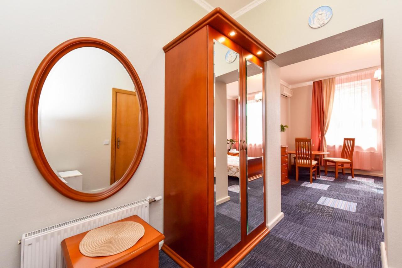 Hotel Jugend With Self Check-In Liepaja Exterior photo