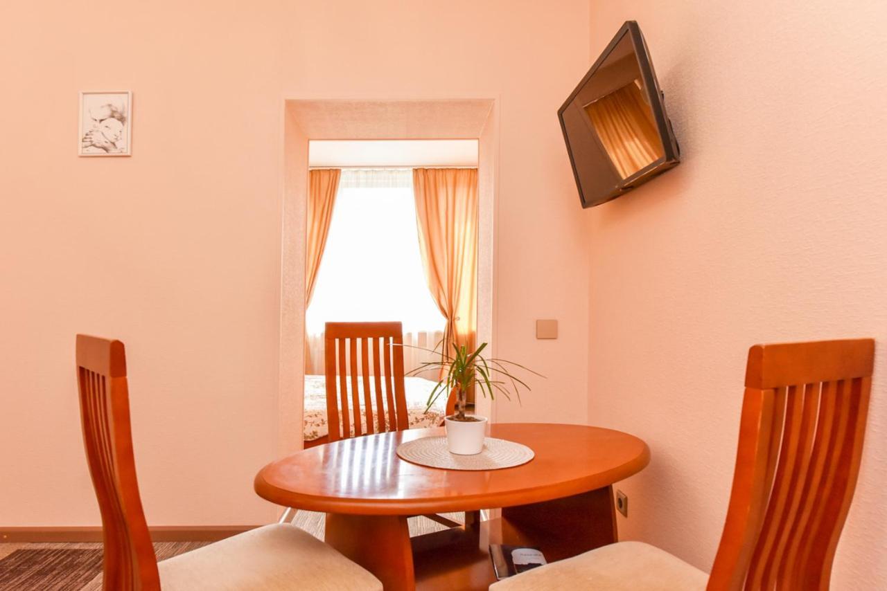 Hotel Jugend With Self Check-In Liepaja Exterior photo