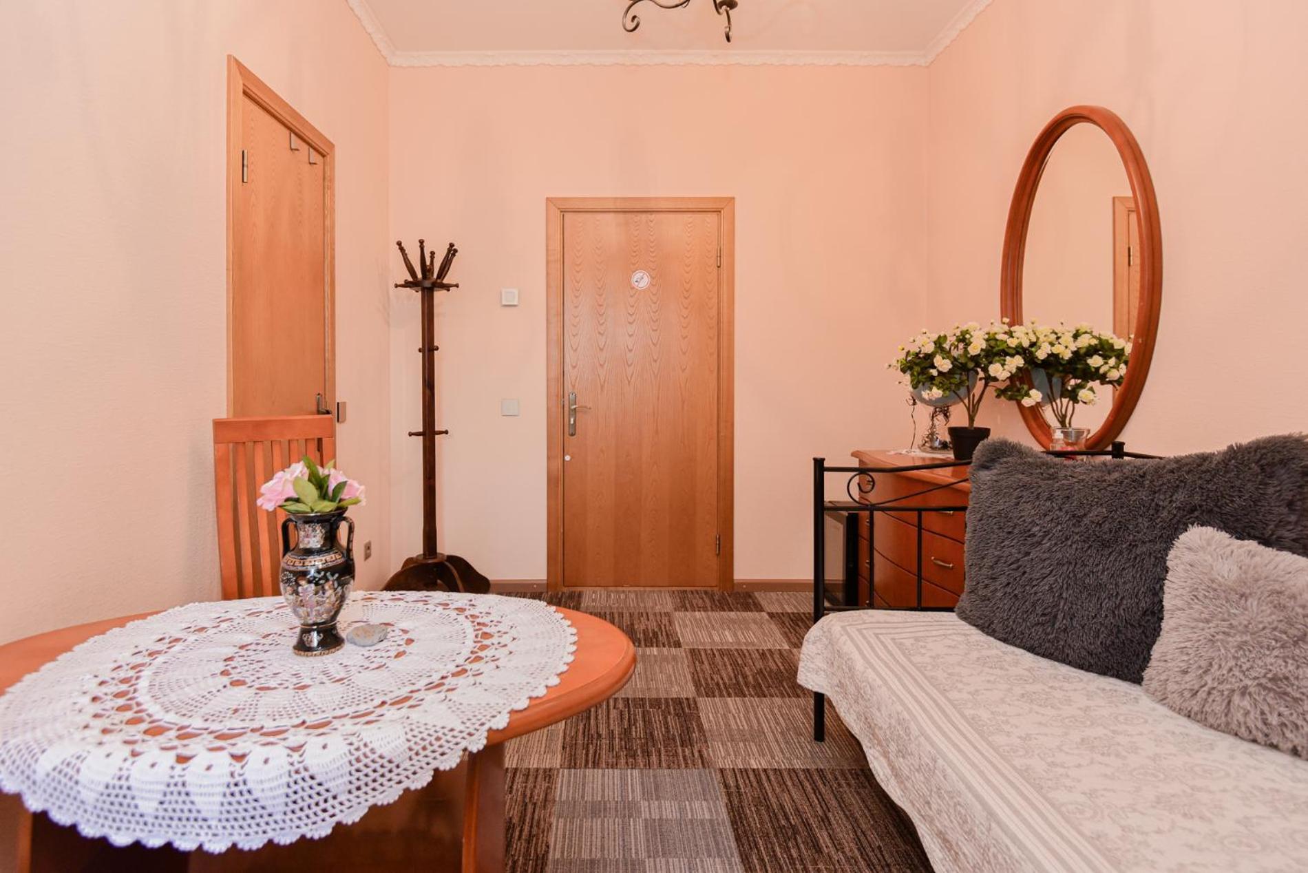 Hotel Jugend With Self Check-In Liepaja Exterior photo